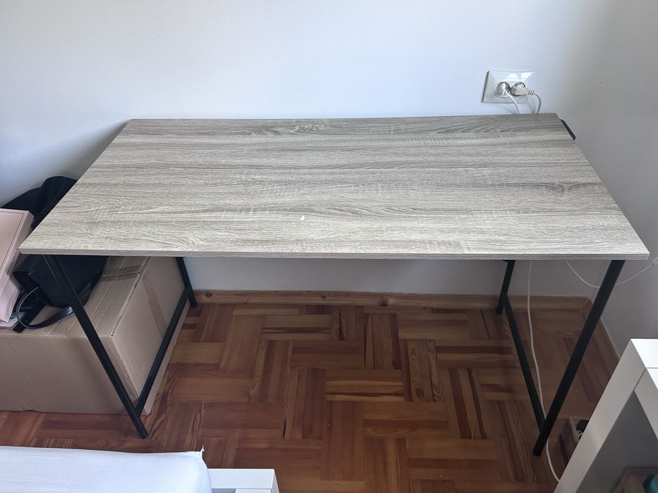 Biurko Jysk 120x60x75 cm
