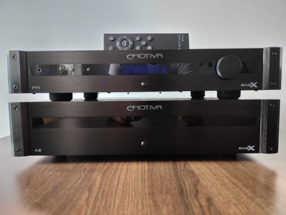 Wzmacniacz stereo Emotiva PT1 + A2, pilot, kartony, stan IDEALNY