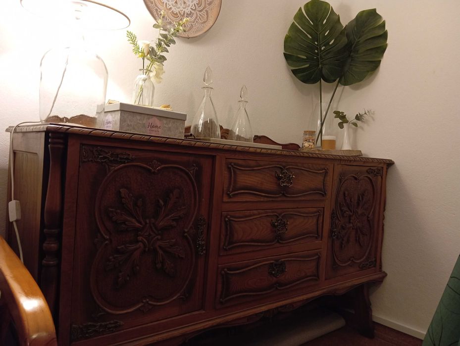 Móvel/louceiro antigo