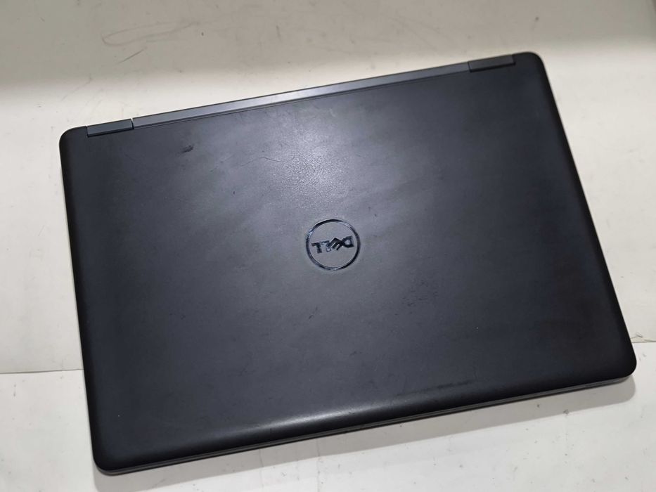 Dell Latitude E5450 i5 8GB ram ssd
