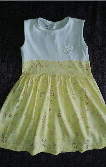 Красивое платье 2-3года