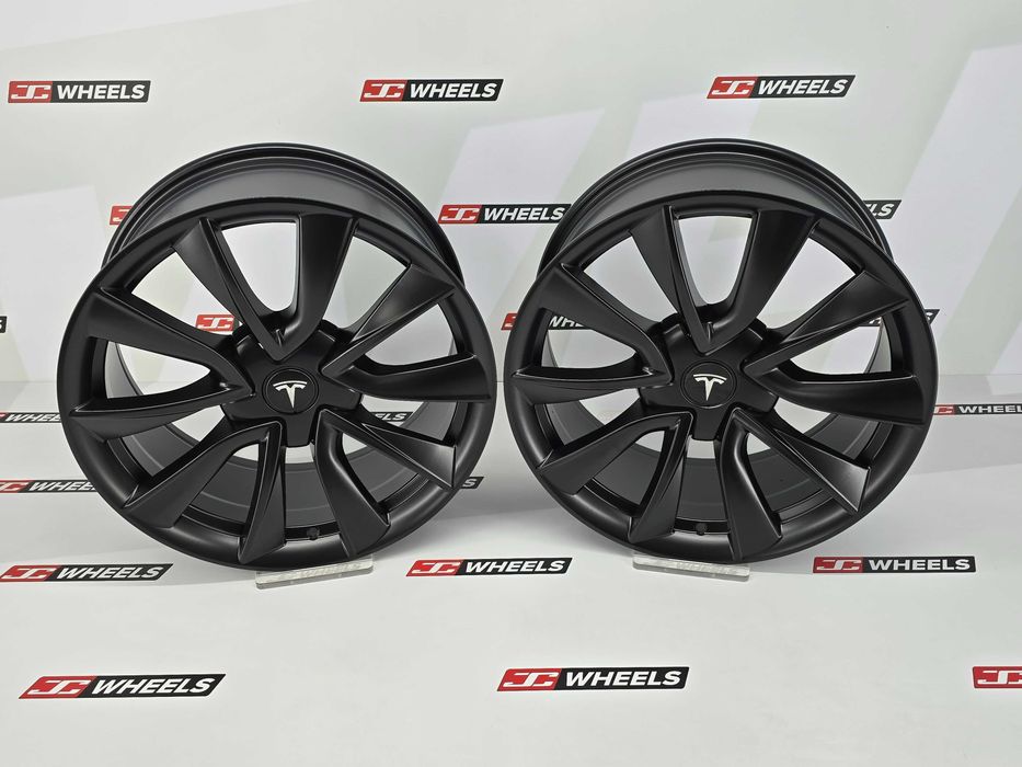 Lantes Look Tesla Model 3 Performance em 20" | 5x114.3
