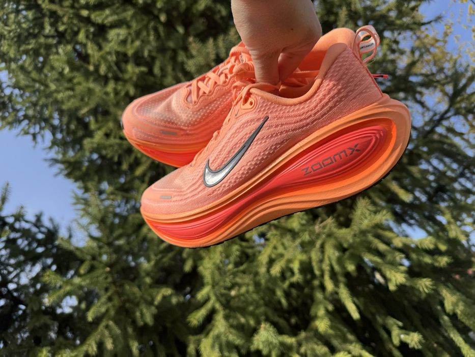 Оригінал! Nike Vomero Plus кросівки 39