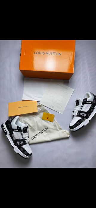 Sapatilhas Louis Vuitton novas