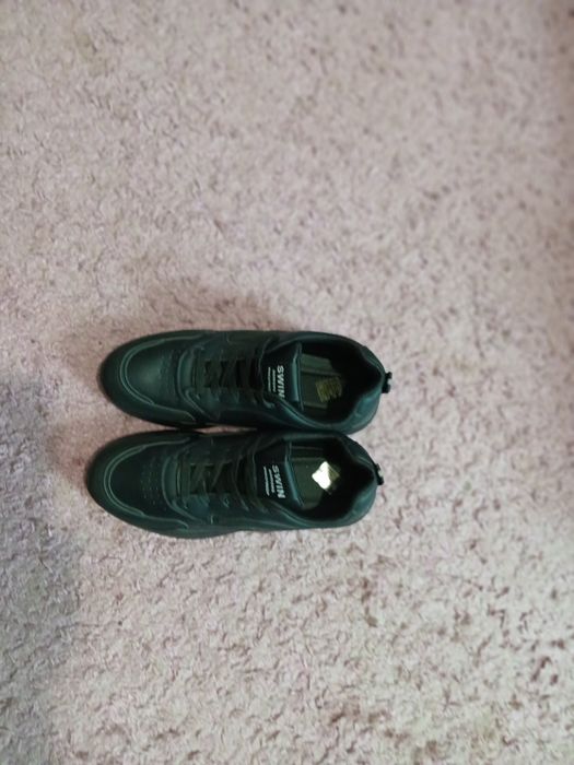 Продам чоловічі кросівки 531грн