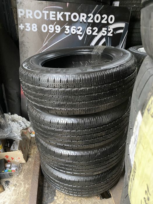 235/60 R17 Kumho комплект шин всесезонных.