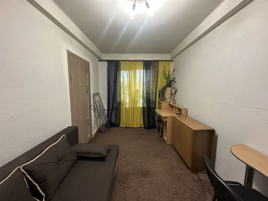 3-кімнатна на Нижньодніпровській 5/5 пов.