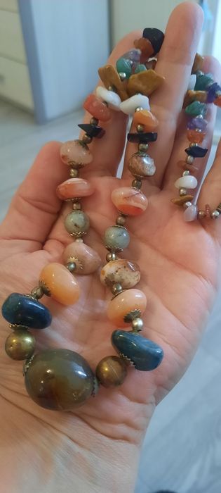 Бусы из натурального камня. Коралл, бирюза