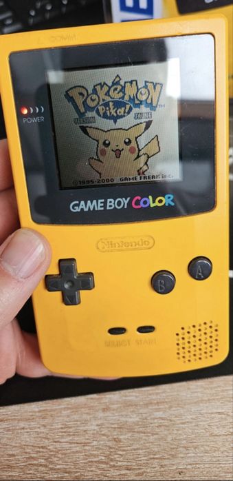 Game boy color na caixa