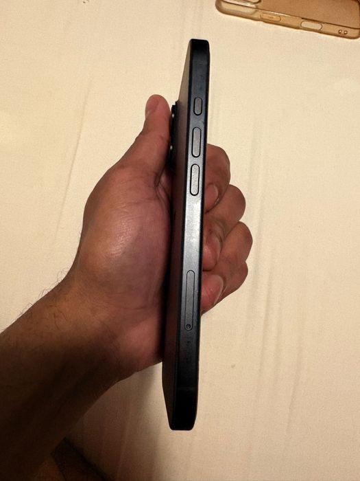 Iphone 16   SEMINOVO