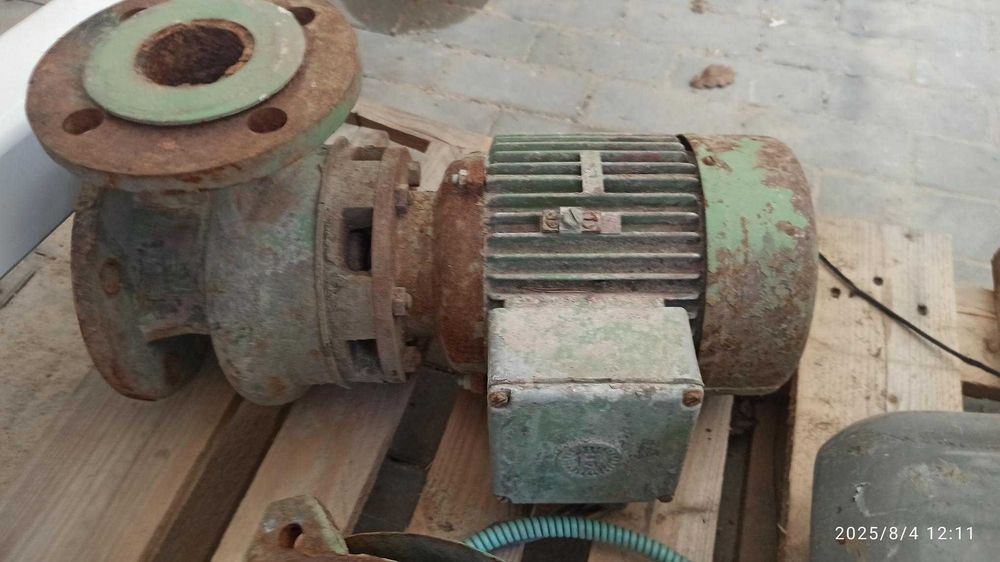 pompa wodna po kabinie