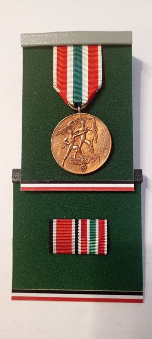 Militaria de Trincheira Werhmatch III Reich