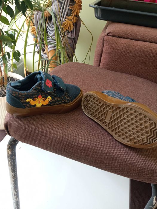 Туфлі кросівки мешти