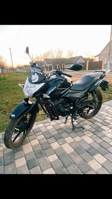 Продам Lifan лф 150 2е в хорошем состояние