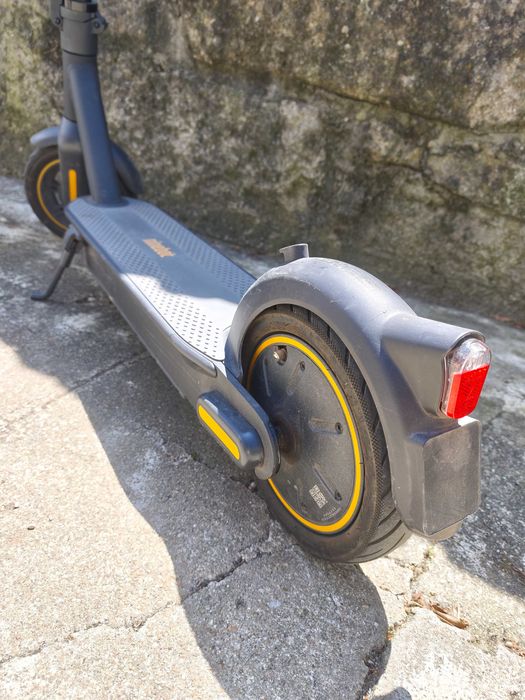 Trotinete - Segway Ninebot KickScooter MAX G30E II