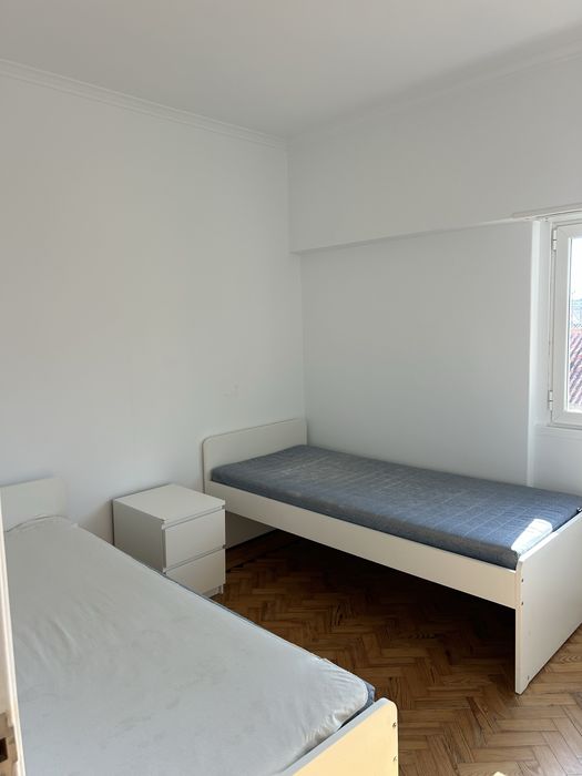 Cama + colchao IKEA
