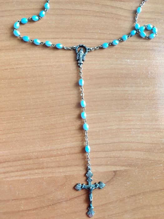 Крестик на цепочке оберег