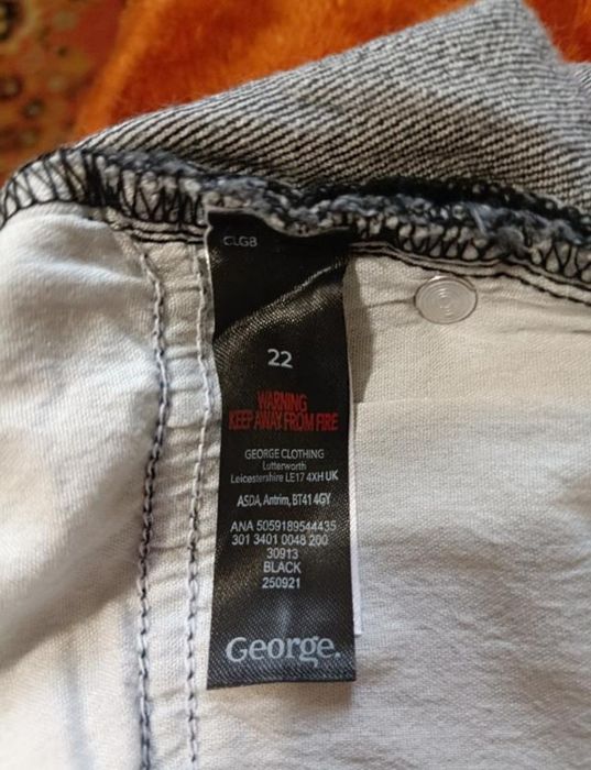 Шорти джинсові .