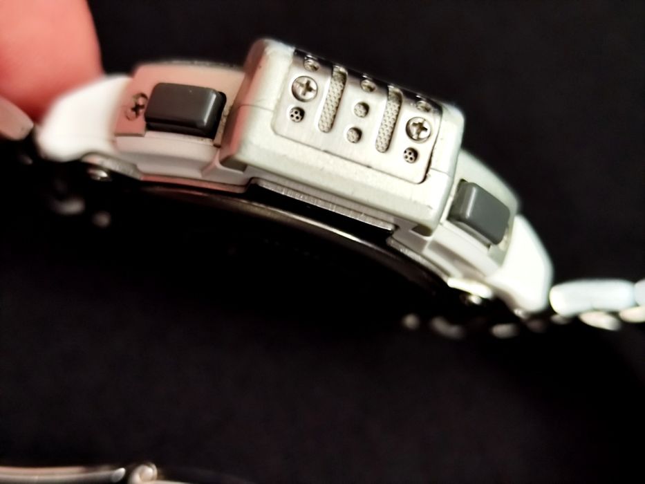 Kultowy zegarek Casio Pro Trek PRT-40