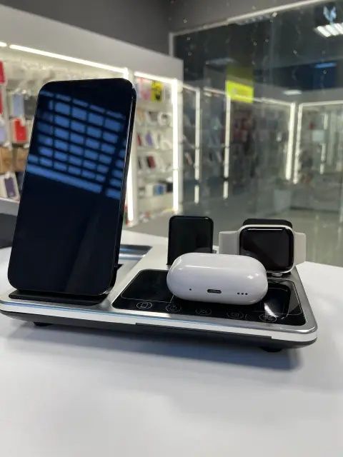 Бездротова Зарядка 4in1 Док-станція для iPhone + iWatch + Airpods