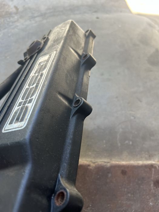 Tampa de motor opel corsa 1.5td