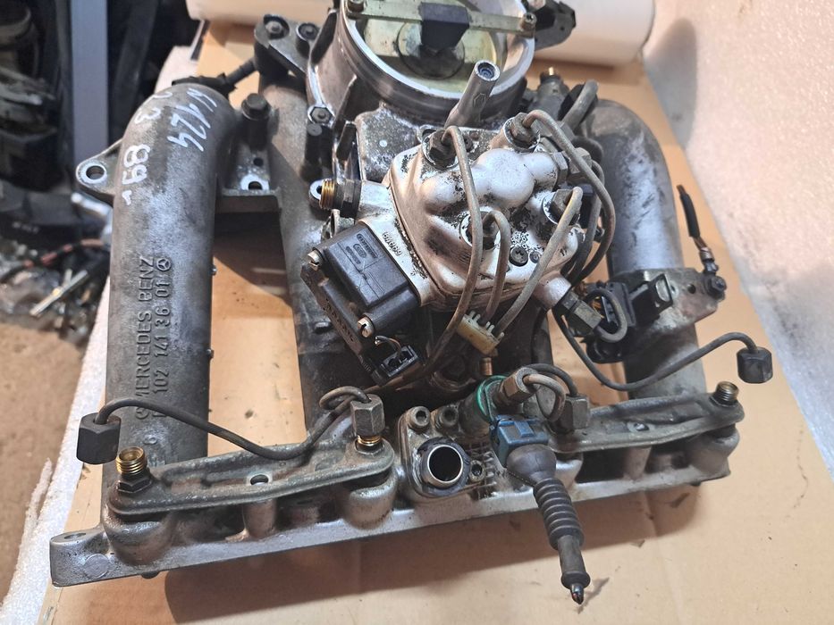 Rozdzielacz wtrysku paliwa  wtryski Mercedes W1214 2.3 -043/-026