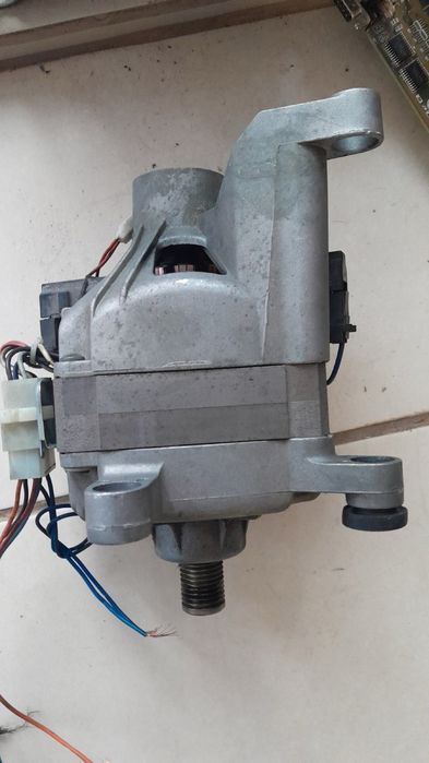 Двигатель на стиральную машинку