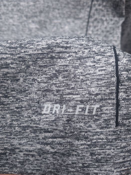 Жилетка для спорта женс,Термобелье Nike dri fit женс