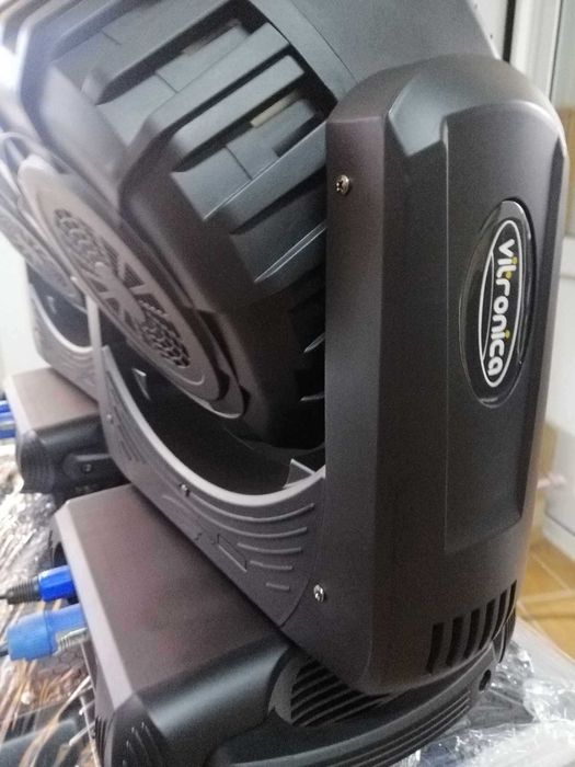 moving wash 37x15w com fast clamp