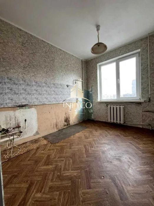 Продаж трикімнатної квартири у м.Сміла