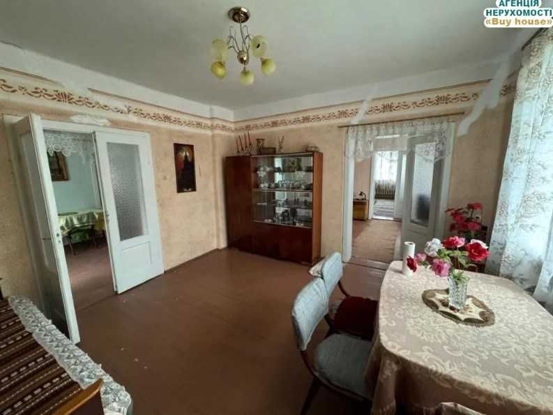 Продаж будинку в Сваляві