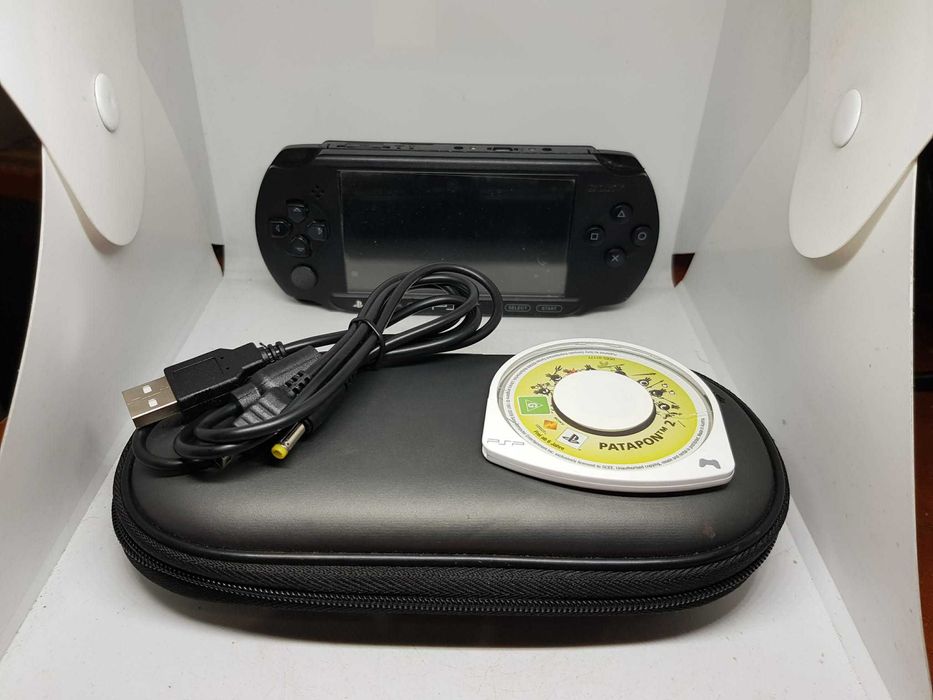 Konsola Sony PSP E1004 + akces