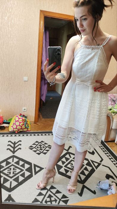 Белое платье,кружевное ,нарядное