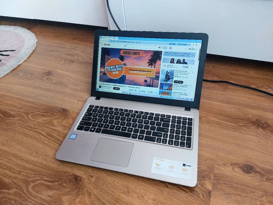 Laptop asus i5 7gen SSD bateria zadbany USB 3.0 Bluetooth