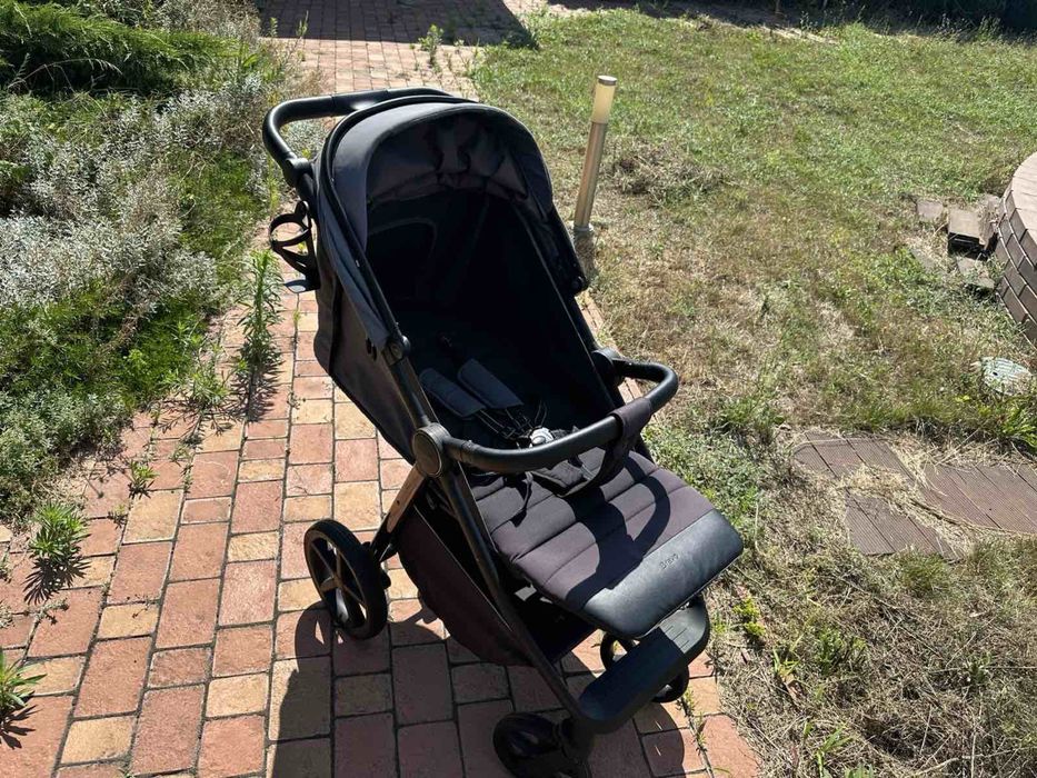 Продам коляску Carrello bravo plus
