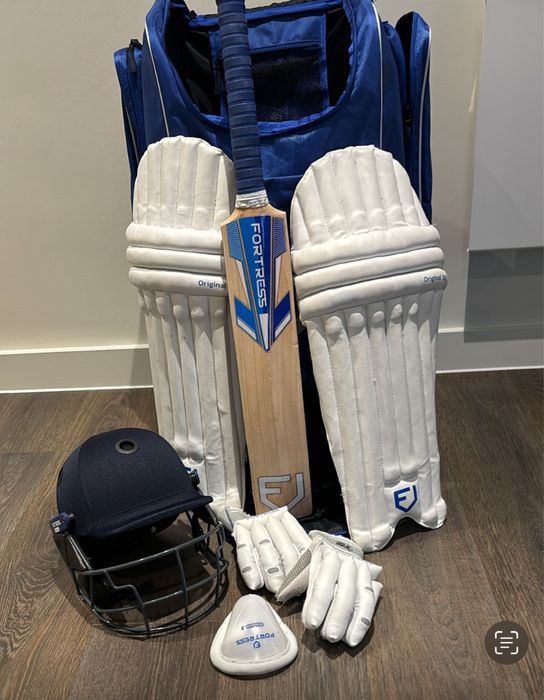 Equipamento Cricket Junior