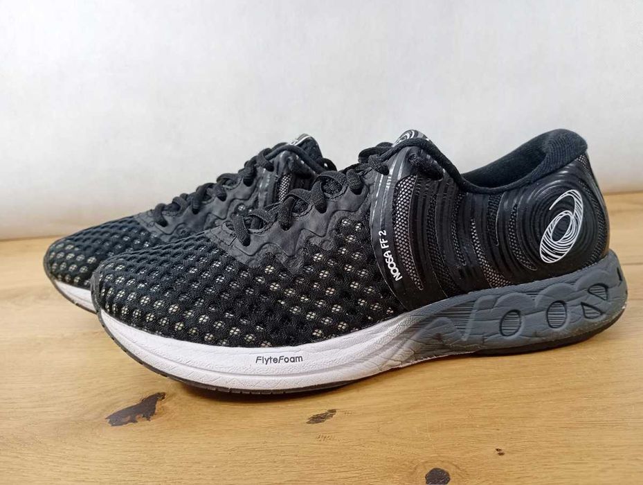 Asics Buty do biegania Noosa Ff 2, rozmiar 40,5