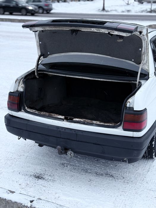 Volkswagen Passat B3 1.9D Дизель (Доставка по Україні)