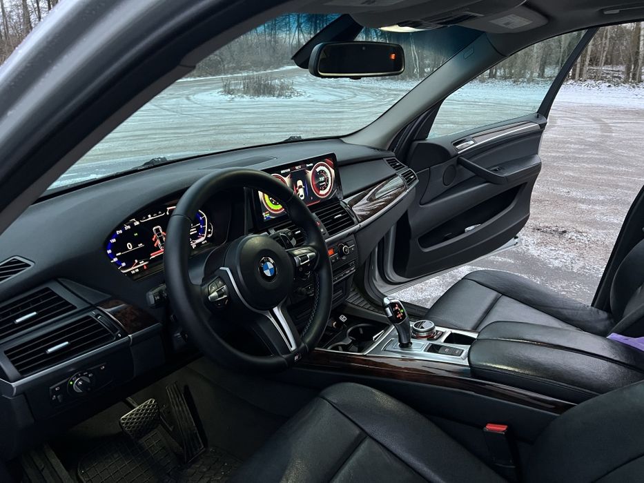 BMW X5 E70 3.0 бензин