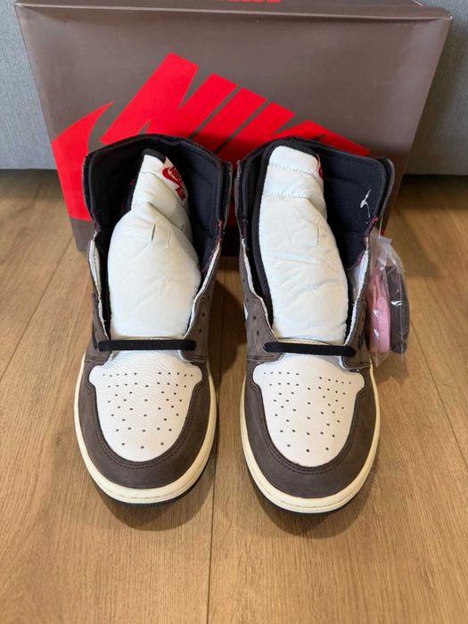 Jordan 1 Retro High OG SP Travis Scott Mocha r.42