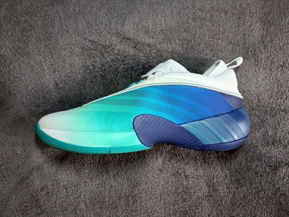 Баскетбольні кросівки Adidas DON issue 7 оригінал