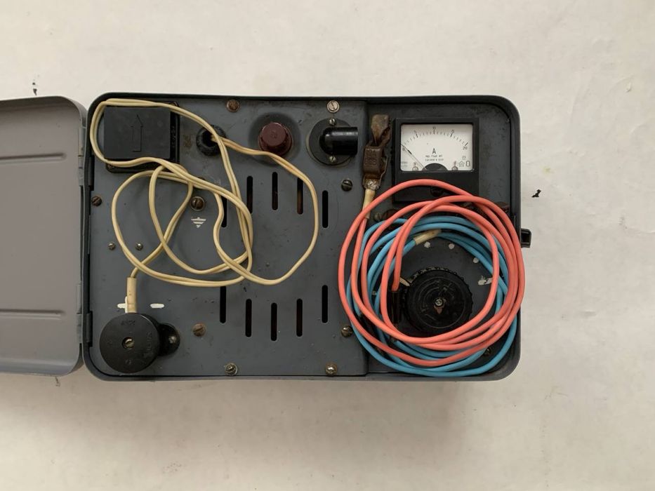 Продам зарядний пристрій ВЗА-10-69-У2