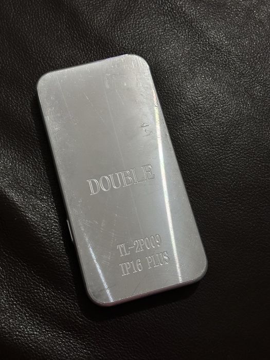 Iphone 16 plus double mold