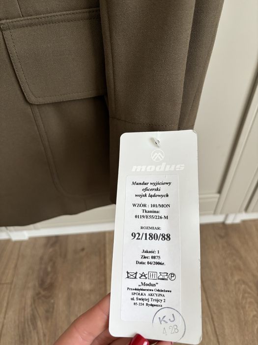 Mundur wyjściowy oficerski wojsk lądowych 92/180/88