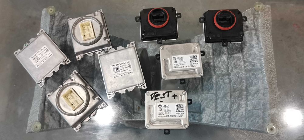 Блок управления розжига фар VW Passat 4G0907697H 7PP941571AE
