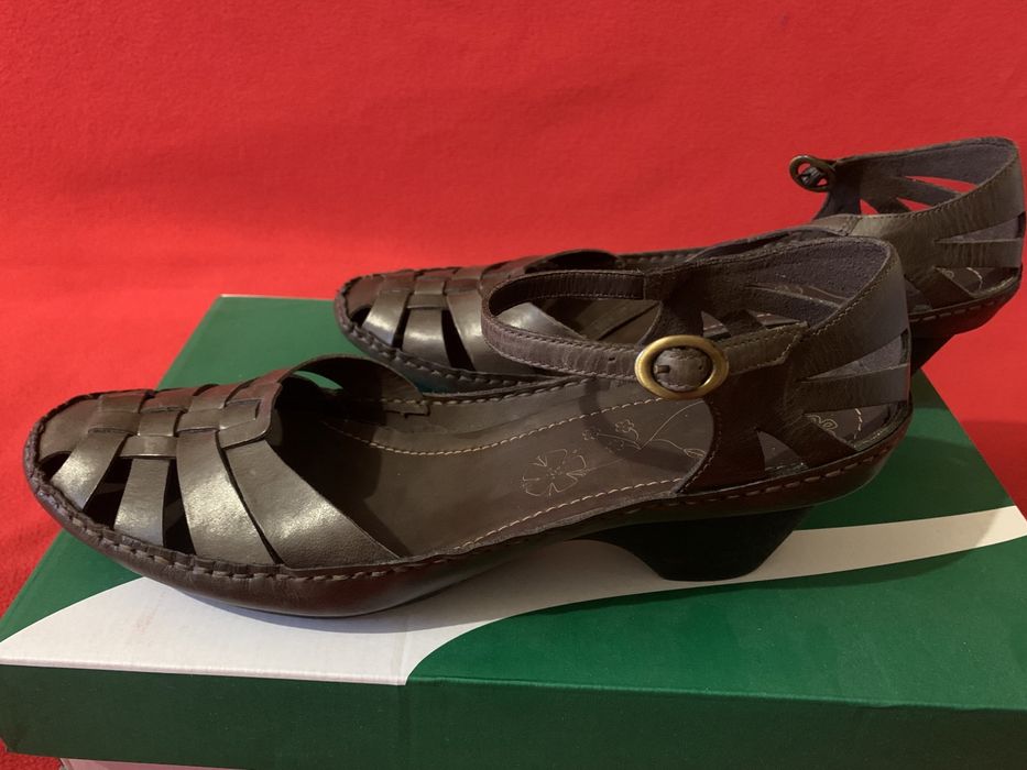 Женские,кожаные сандали Clarks