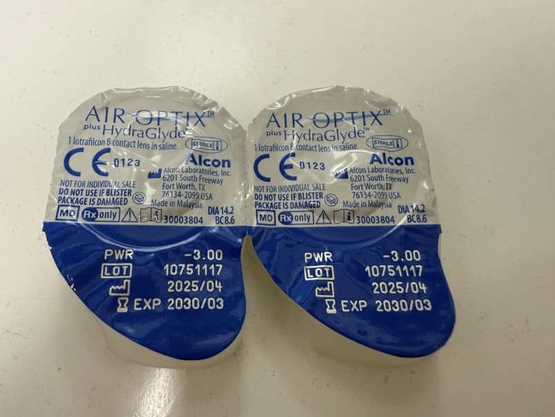 Контактні лінзи Air Optix