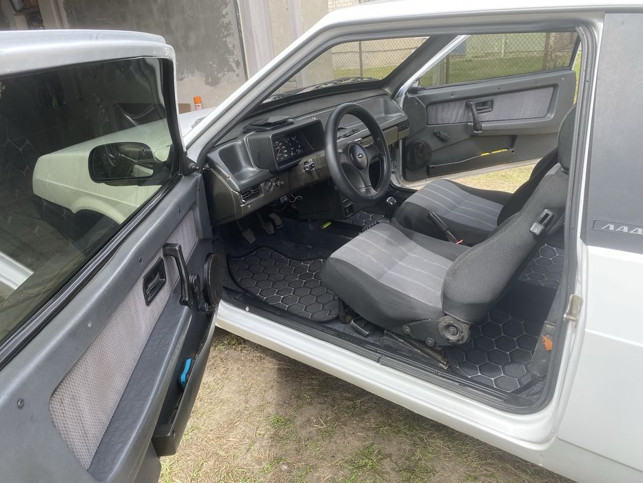 Продам ВАЗ 21083