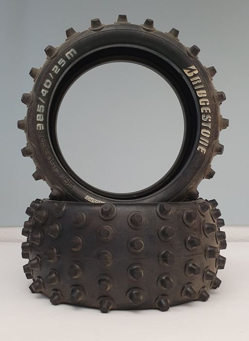 Pneus  TT para buggy 1:8