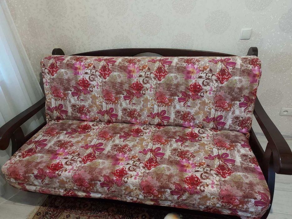 Продам меблі нові та б/у (корпусні та м'які)